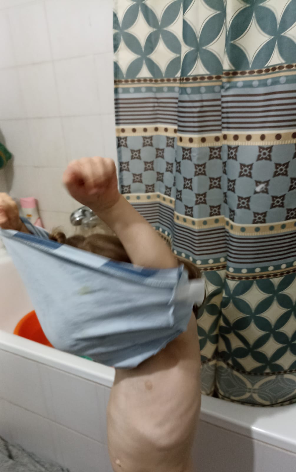 עברית עם דיצה- קורסים ללימוד עברית לעולים- תמונה לפוסט - שתי משמעויות למילה אחת
